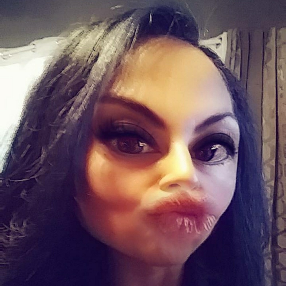 Meet your Posher, Leticia